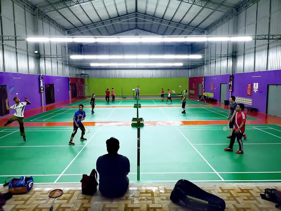 Gelanggang badminton profesional IBY Badminton Hall